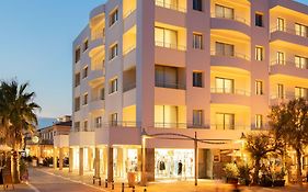 Palace Lido Hotel&Suites
